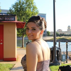 Meet your Posher, Becca